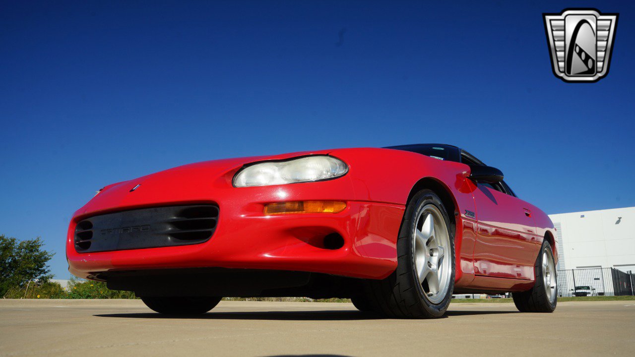 Used 1999 Chevrolet Camaro Z28 w/ Performance Pkg image 27