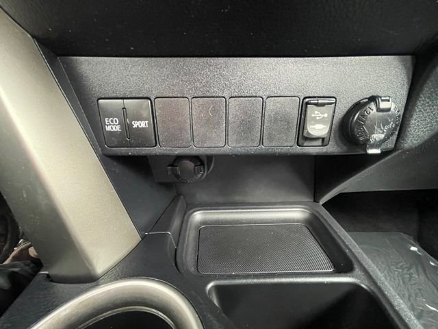 Used 2015 Toyota RAV4 XLE w/ Outdoor Package image 33