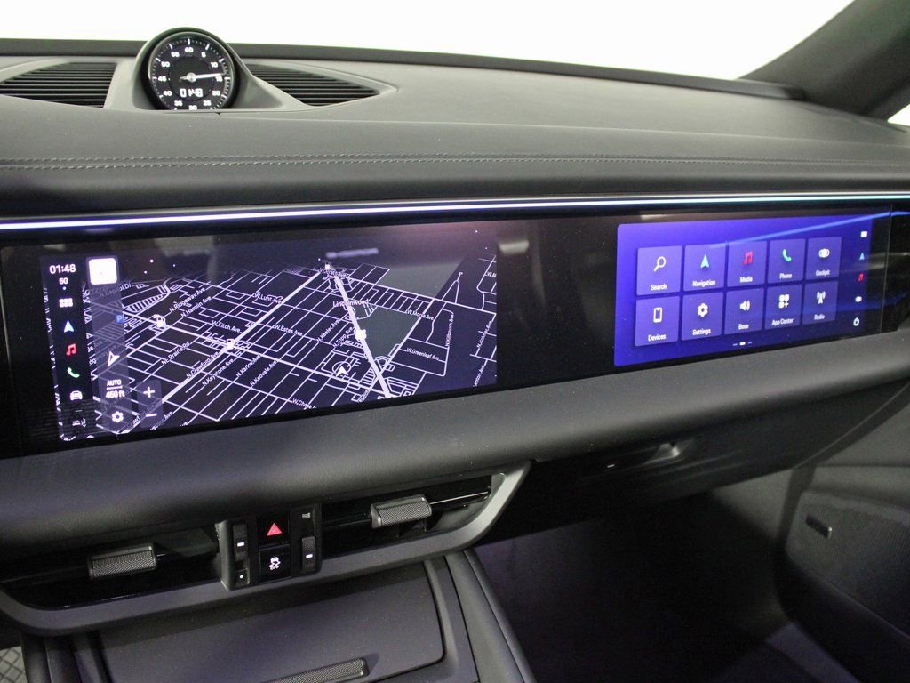 Certified 2025 Porsche Macan 4 Electric image 30