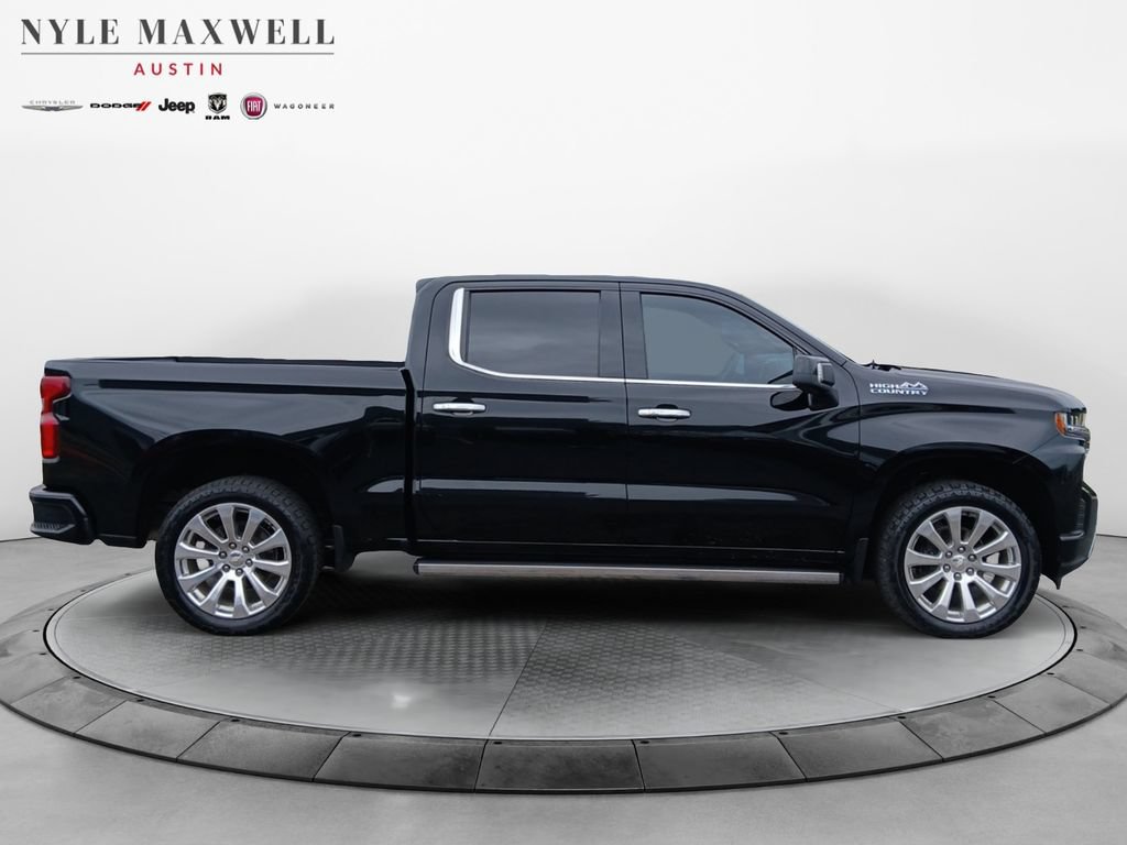 Used 2022 Chevrolet Silverado 1500 High Country w/ Technology Package AWD/4WD image 17