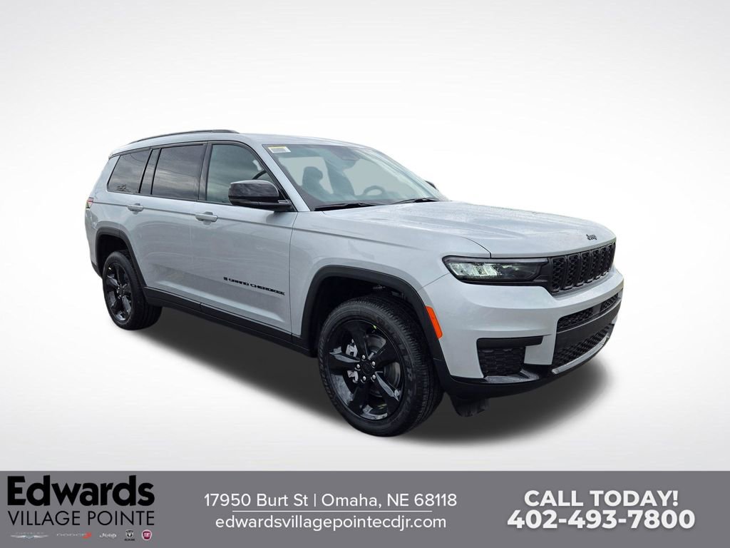 New 2025 Jeep Grand Cherokee L Laredo image 1