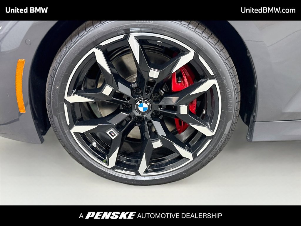 New 2026 BMW 330i Sedan w/ M Sport Package RWD image 2
