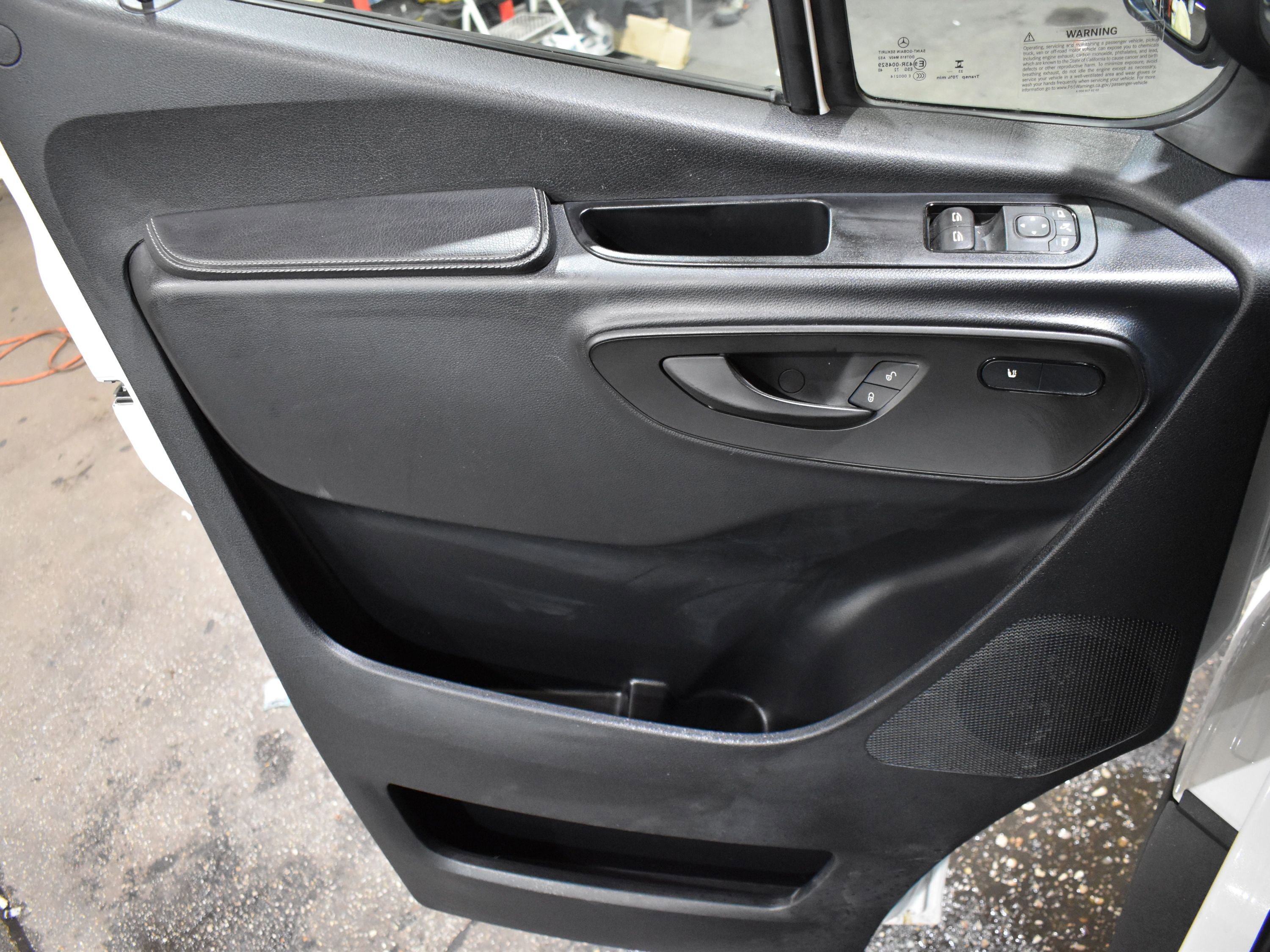 Used 2024 Mercedes-Benz Sprinter 2500 w/ Acoustic Package image 18