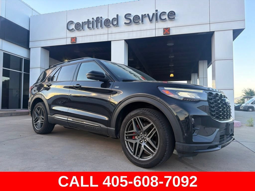 Used 2025 Ford Explorer ST-Line w/ ST-Line Street Pack AWD/4WD image 22