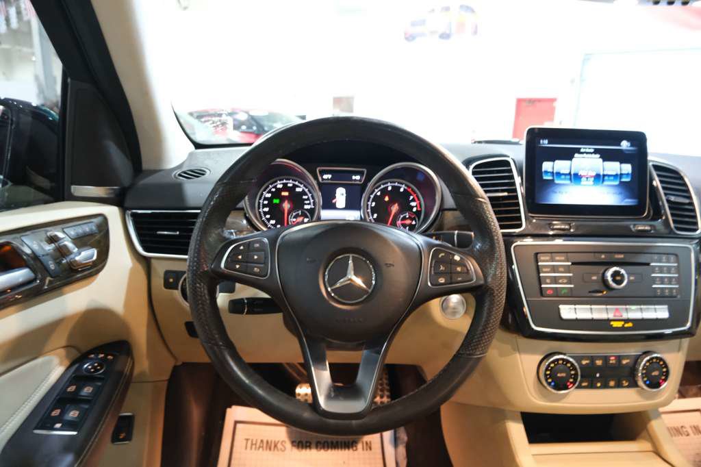 Used 2019 Mercedes-Benz GLE 400 4MATIC w/ Premium 1 Package image 33