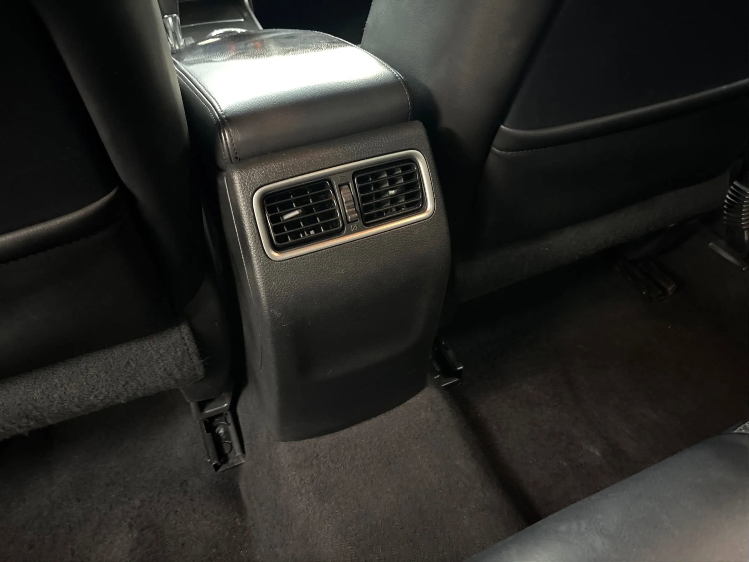 Used 2013 Nissan Altima 2.5 SL w/ Technology Pkg FWD image 27