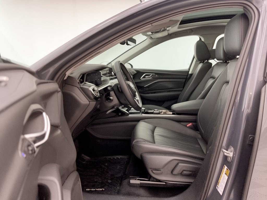 Certified 2024 Audi Q8 e-tron Premium Plus AWD/4WD image 5