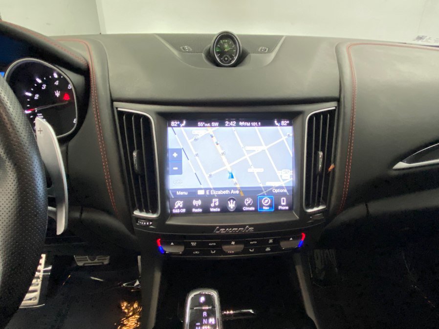 Used 2020 Maserati Levante GranSport image 28