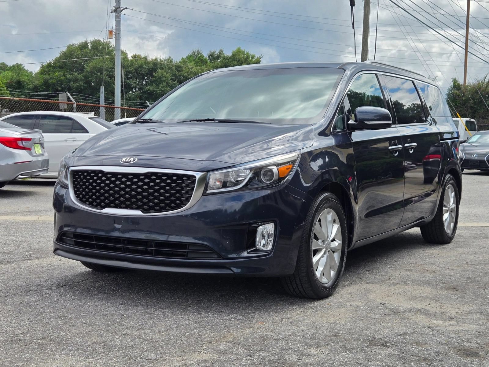 Used 2015 Kia Sedona EX w/ EX Premium Plus Package FWD image 2
