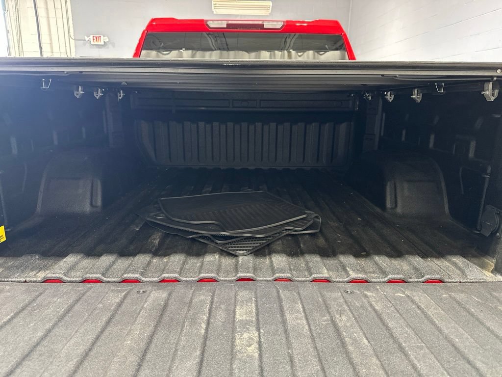 Certified 2022 Chevrolet Silverado 1500 LT AWD/4WD image 16