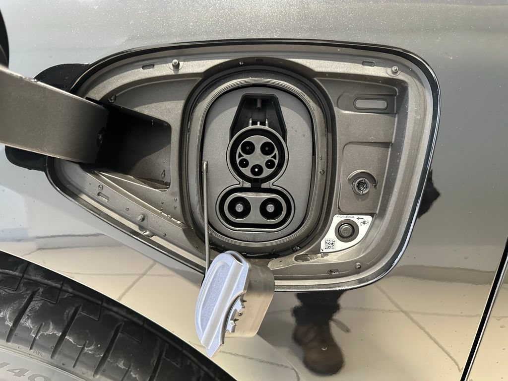 New 2024 Jaguar I-PACE R-Dynamic HSE AWD/4WD image 14