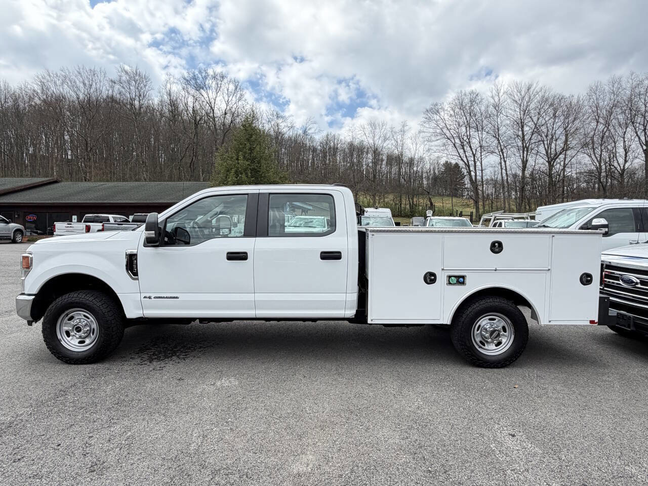 Used 2022 Ford F350 XL w/ Power Equipment Group image 4