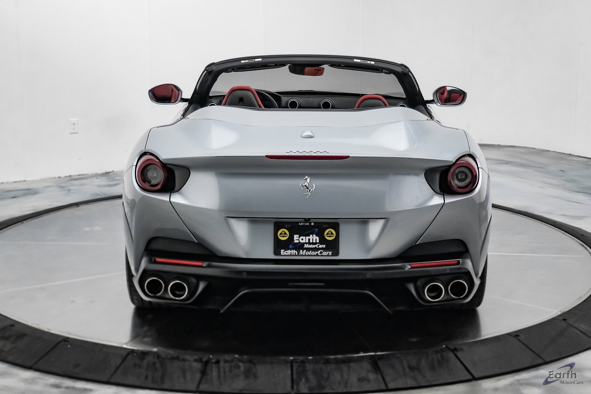 Used 2019 Ferrari Portofino image 16