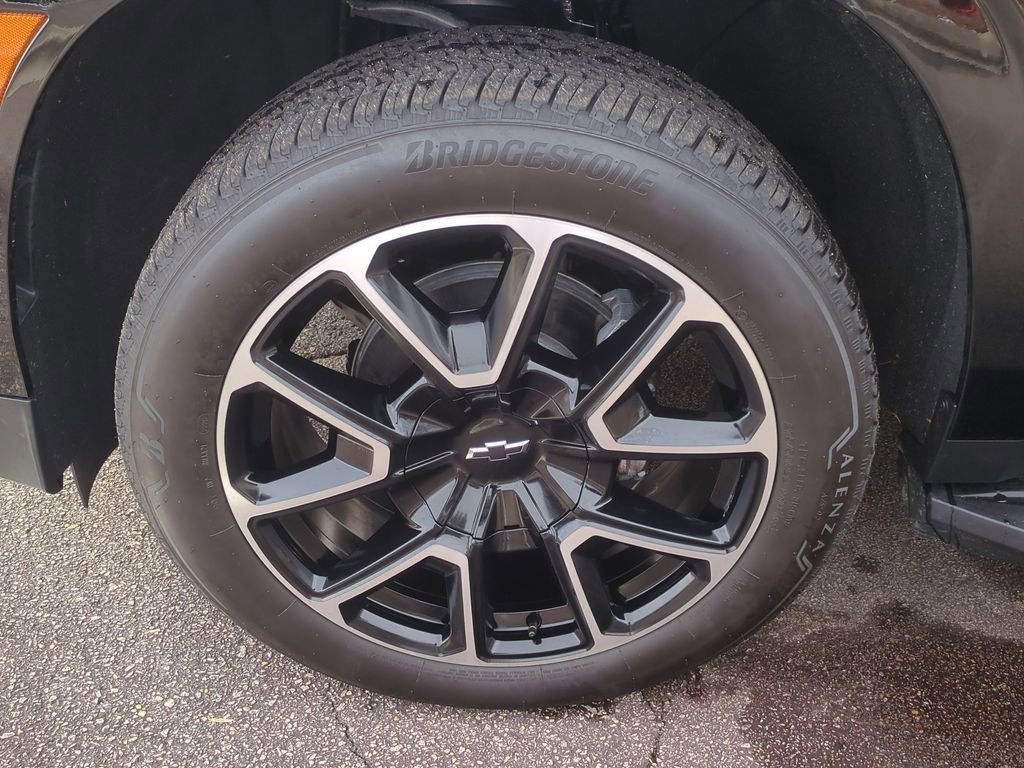 Used 2025 Chevrolet Tahoe RST w/ RST Capability Package image 10