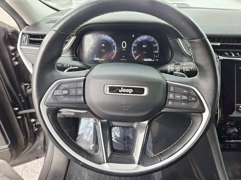 Used 2021 Jeep Grand Cherokee L Laredo w/ Luxury Tech Group I AWD/4WD image 20