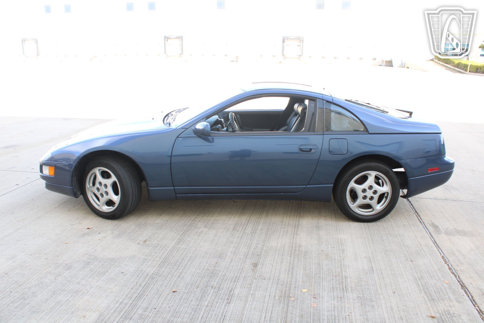 Used 1993 Nissan 300ZX Hatchback RWD image 2
