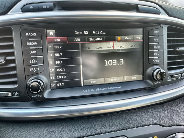 Used 2017 Kia Sorento SX image 14