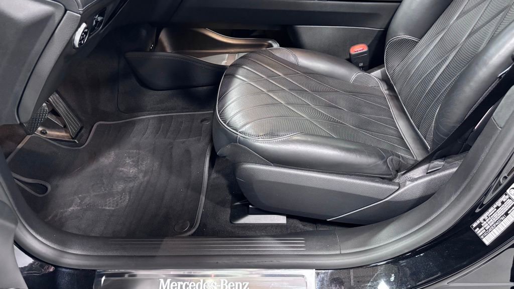 Certified 2023 Mercedes-Benz EQS 580 4MATIC Sedan image 11