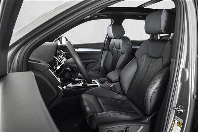 Certified 2025 Audi Q5 2.0T Premium Plus w/ Premium Plus Package image 17