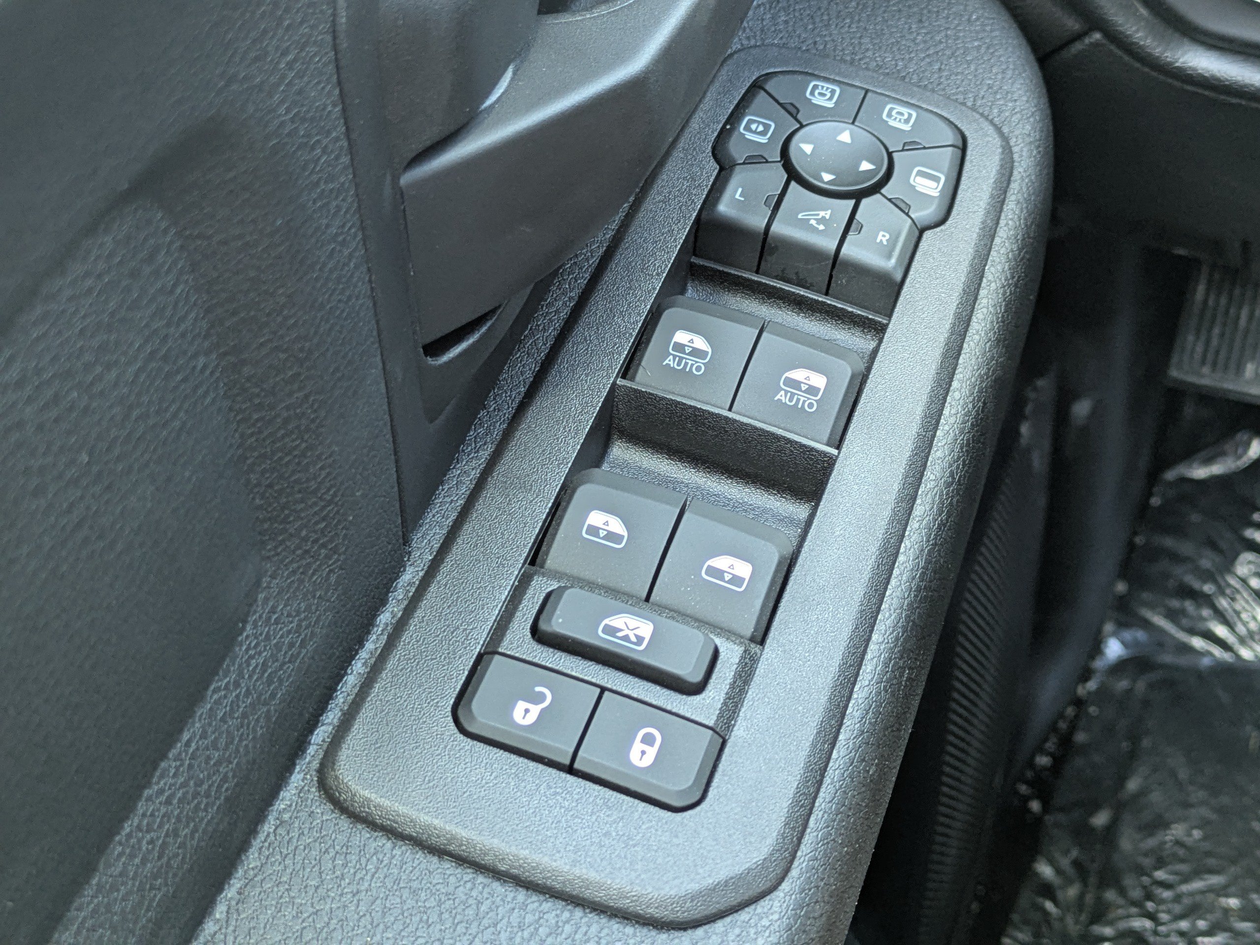 New 2026 RAM 2500 Warlock AWD/4WD image 17