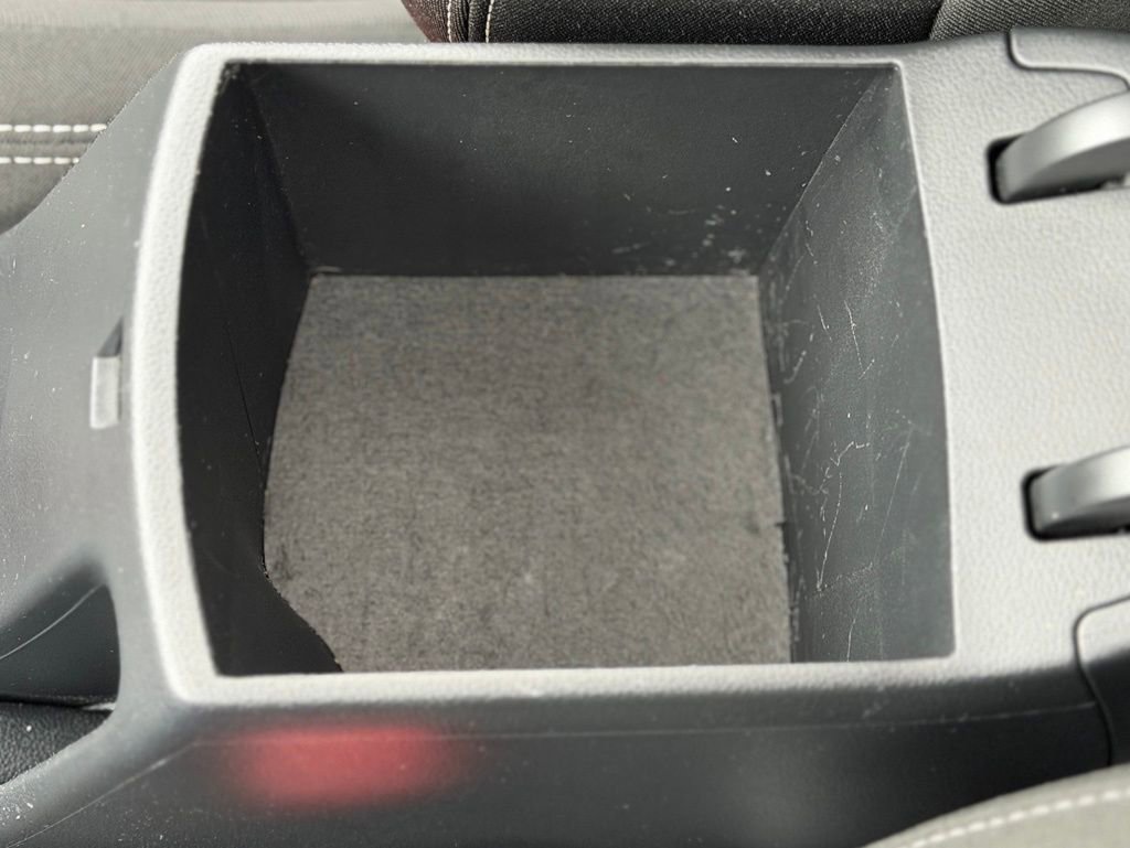 Used 2023 Hyundai Venue SEL w/ Cargo Package image 17