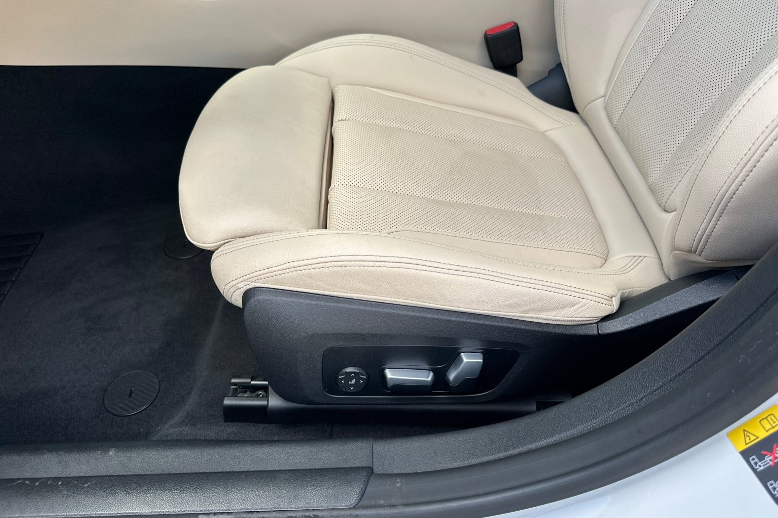 Certified 2023 BMW i4 eDrive35 RWD image 15