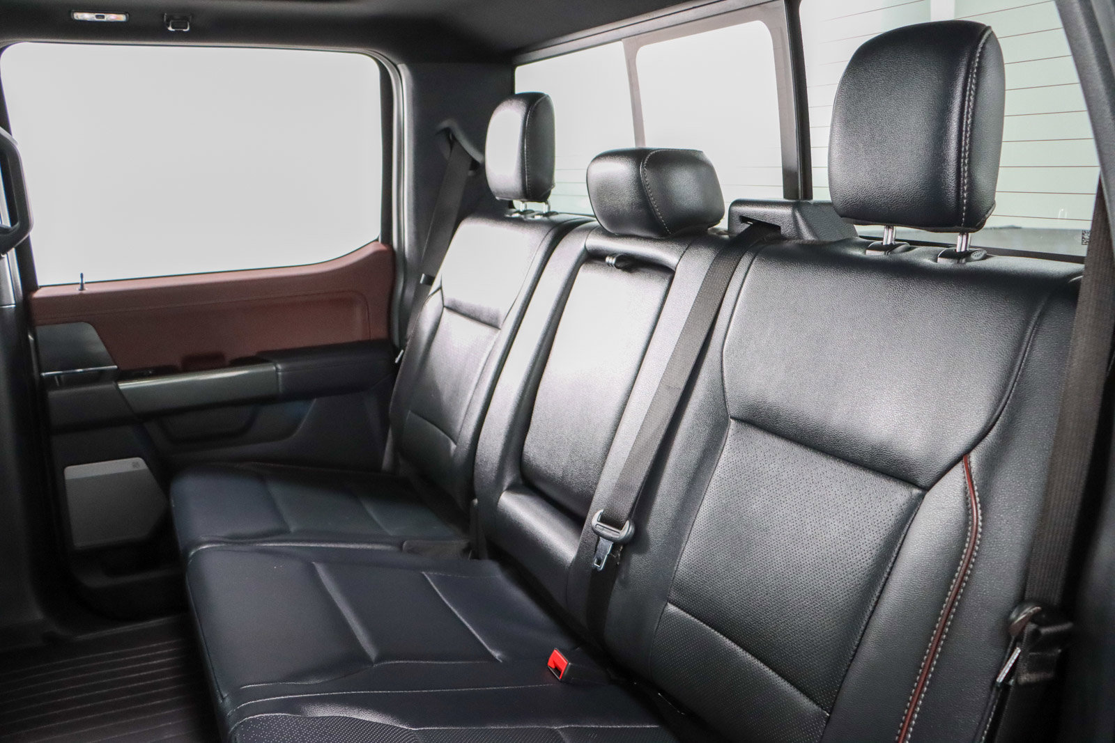 Used 2022 Ford F150 Lariat w/ Equipment Group 502A High image 29