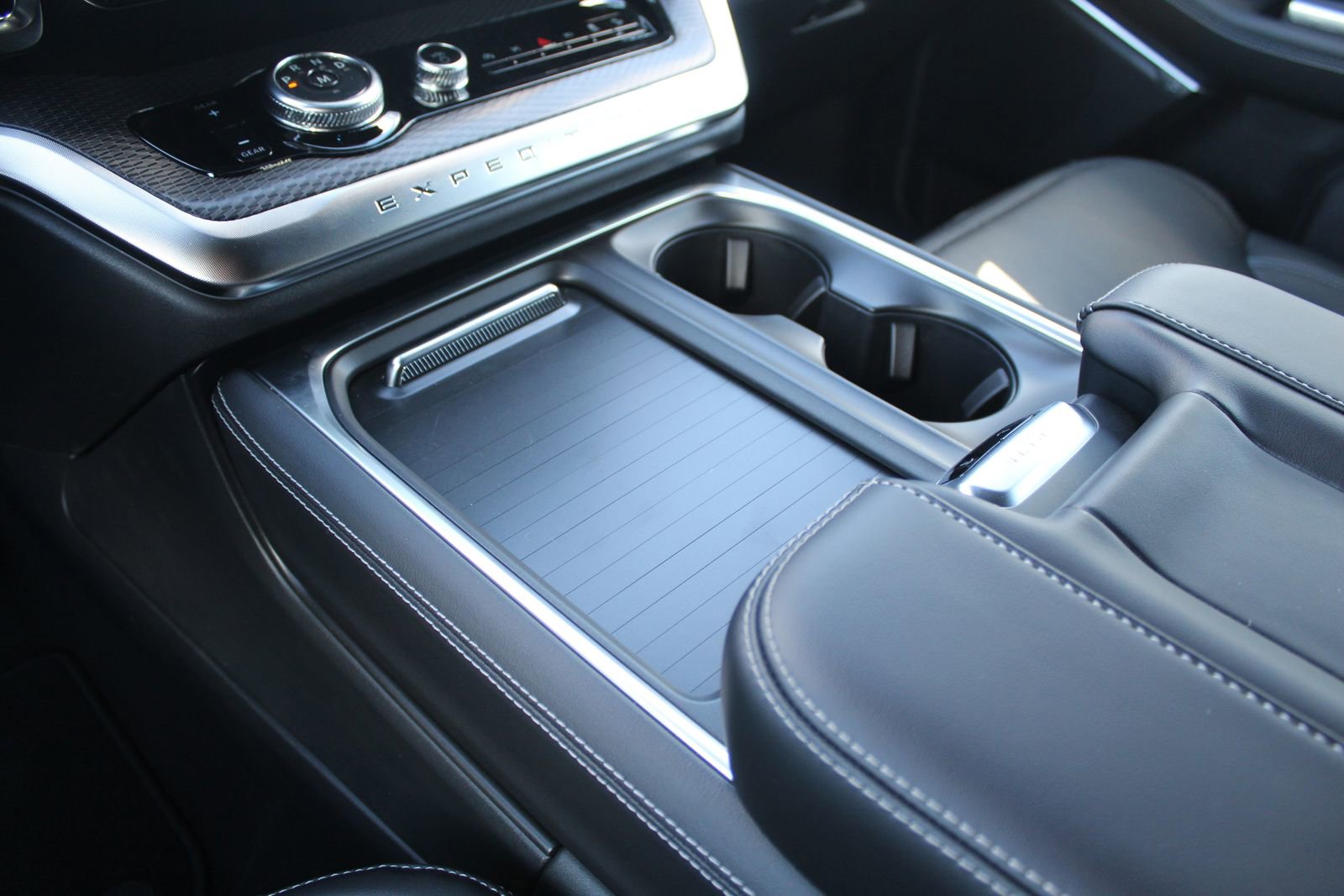 New 2025 Ford Expedition Max Platinum w/ Stealth Performance Package image 20