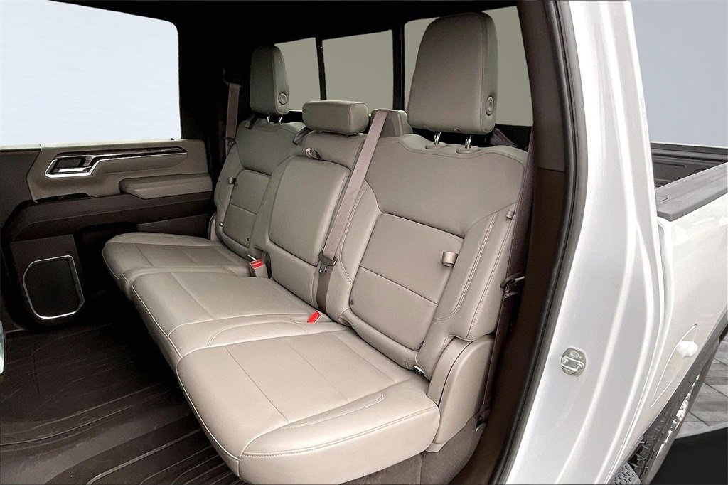 Used 2024 Chevrolet Silverado 2500 LTZ w/ LTZ Plus Package image 27