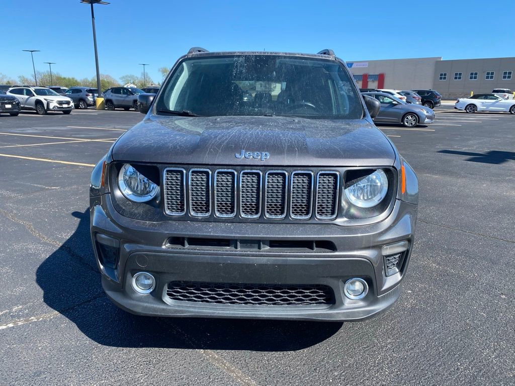 Used 2019 Jeep Renegade Latitude w/ Cold Weather Group image 4