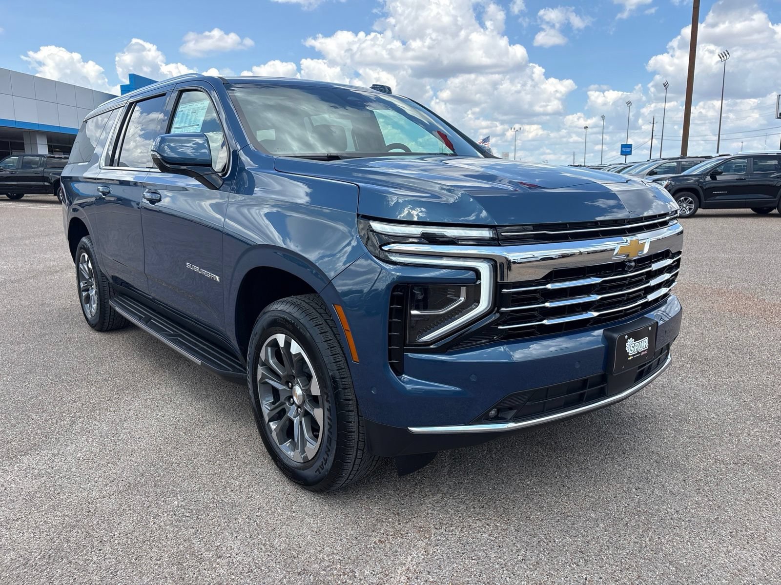 New 2026 Chevrolet Suburban LT w/ Comfort Package AWD/4WD image 8