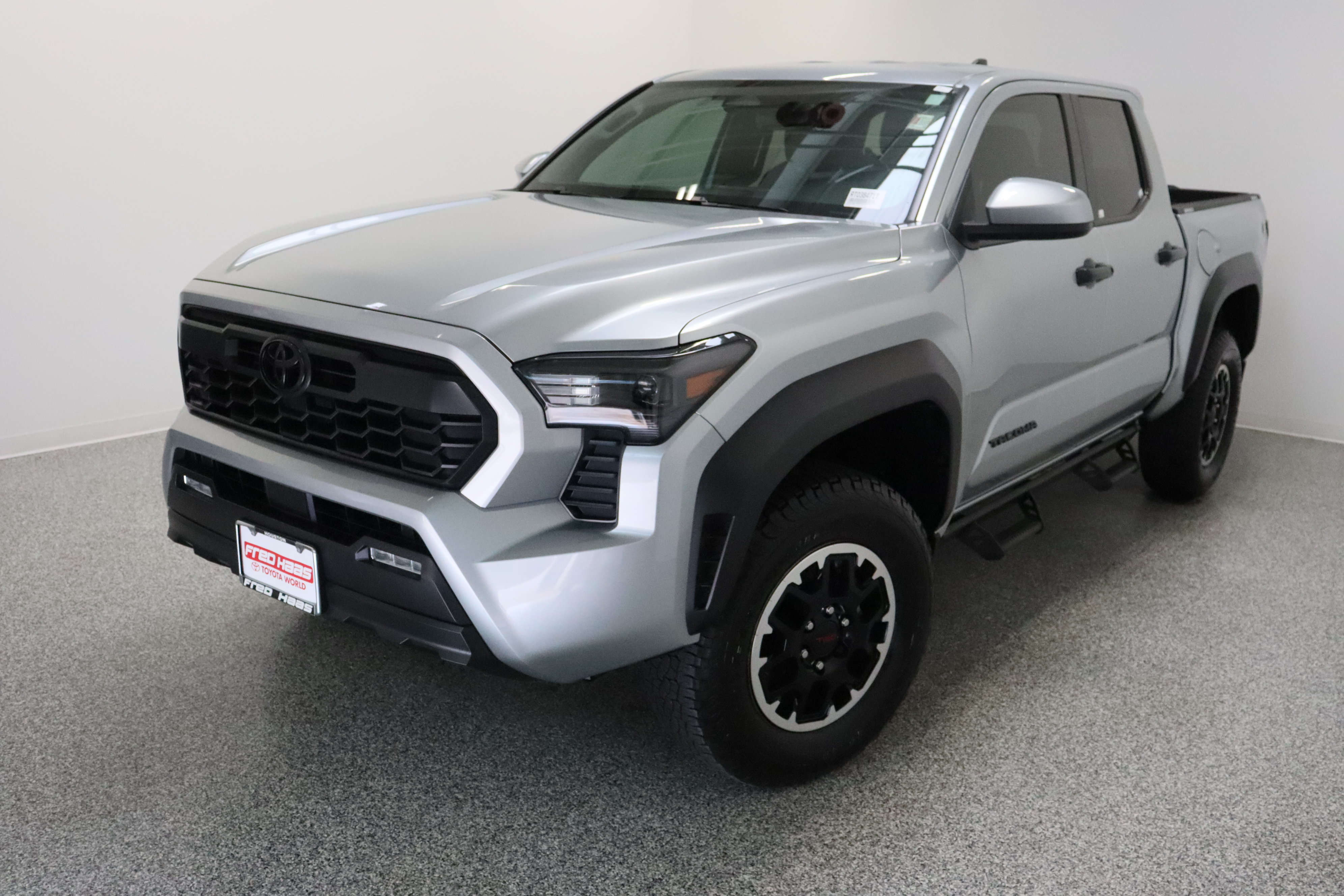 Used 2024 Toyota Tacoma TRD Off-Road AWD/4WD image 2