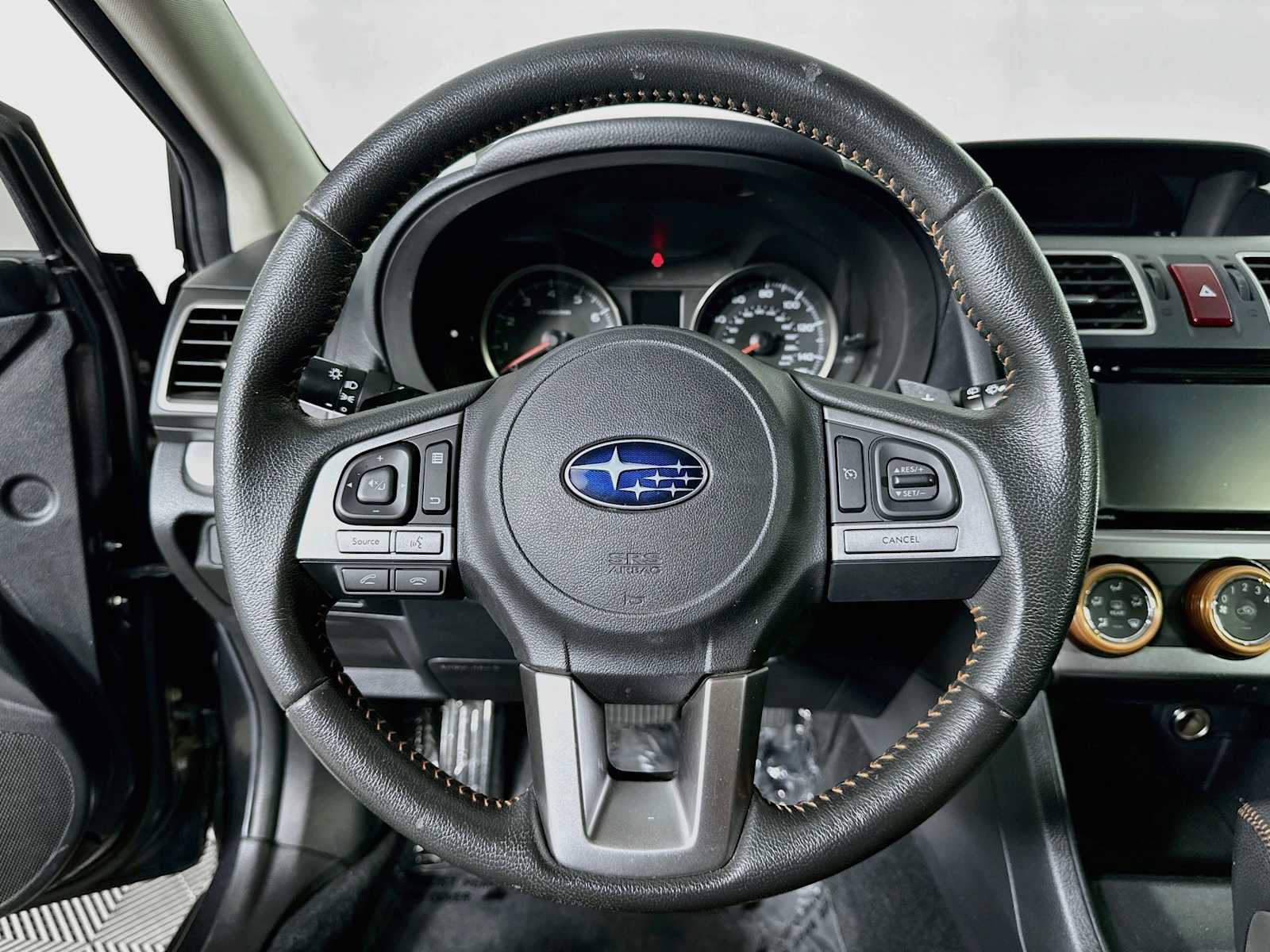 Used 2016 Subaru Crosstrek 2.0i Premium AWD/4WD image 11