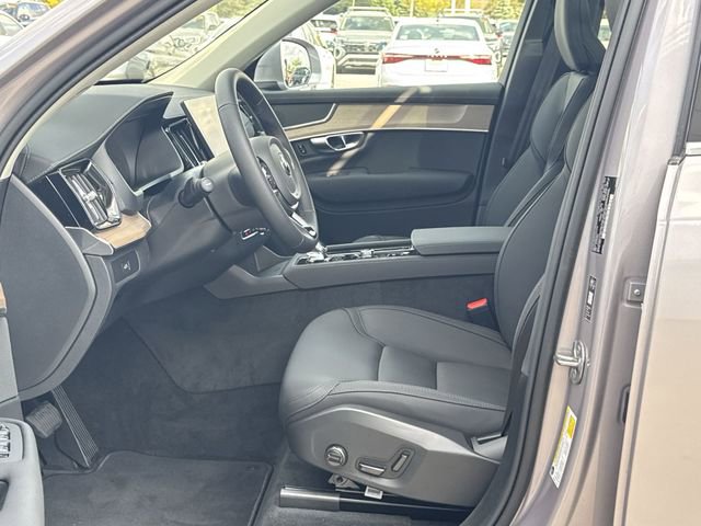 New 2026 Volvo XC90 B6 Core w/ Protection Package image 19