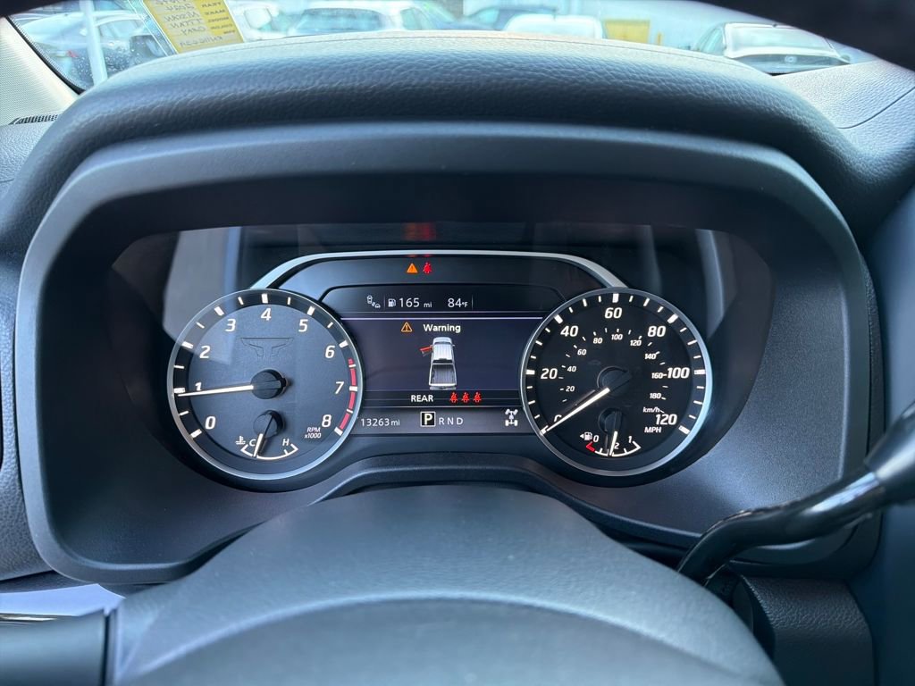 Used 2024 Nissan Titan SV w/ SV Convenience Package image 49