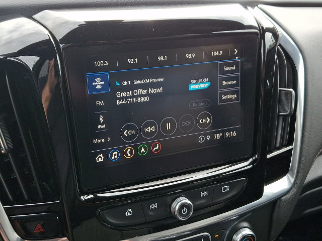 Used 2023 Chevrolet Traverse RS AWD/4WD image 16