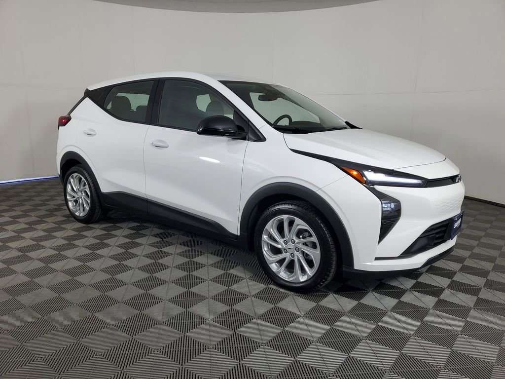 New 2027 Chevrolet Bolt LT w/ Comfort Package image 2