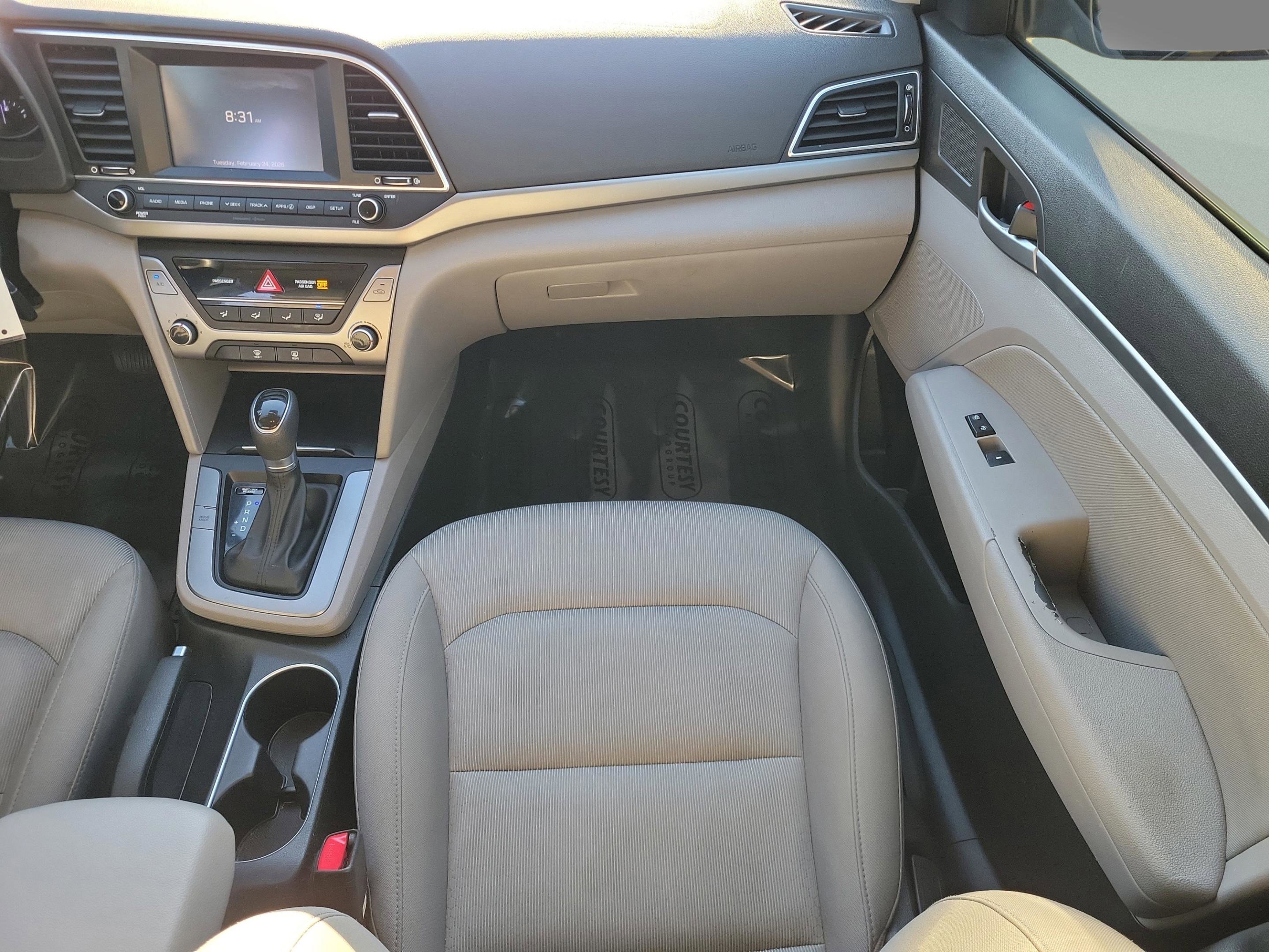 Used 2017 Hyundai Elantra SE image 10