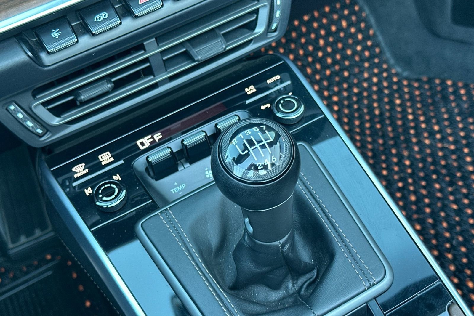 Used 2022 Porsche 911 Carrera S image 28