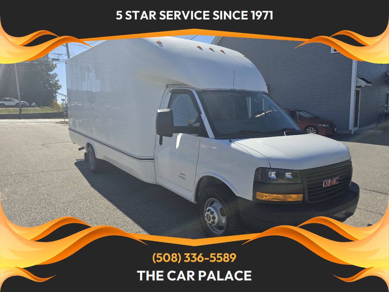 Used 2018 GMC Savana 4500 w/ Driver Convenience Package RWD image 1