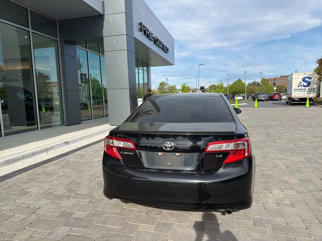 Used 2014 Toyota Camry LE FWD image 14