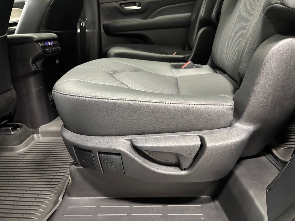Used 2026 Toyota Grand Highlander AWD image 48