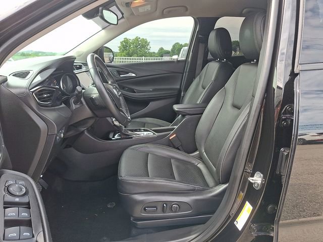 Used 2021 Buick Encore GX Essence w/ Sport Touring Package FWD image 14