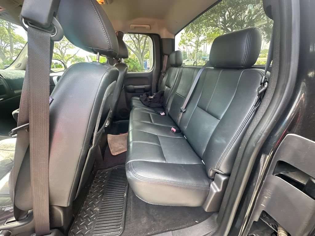 Used 2010 Chevrolet Silverado 1500 LT w/ Power Pack Plus RWD image 11