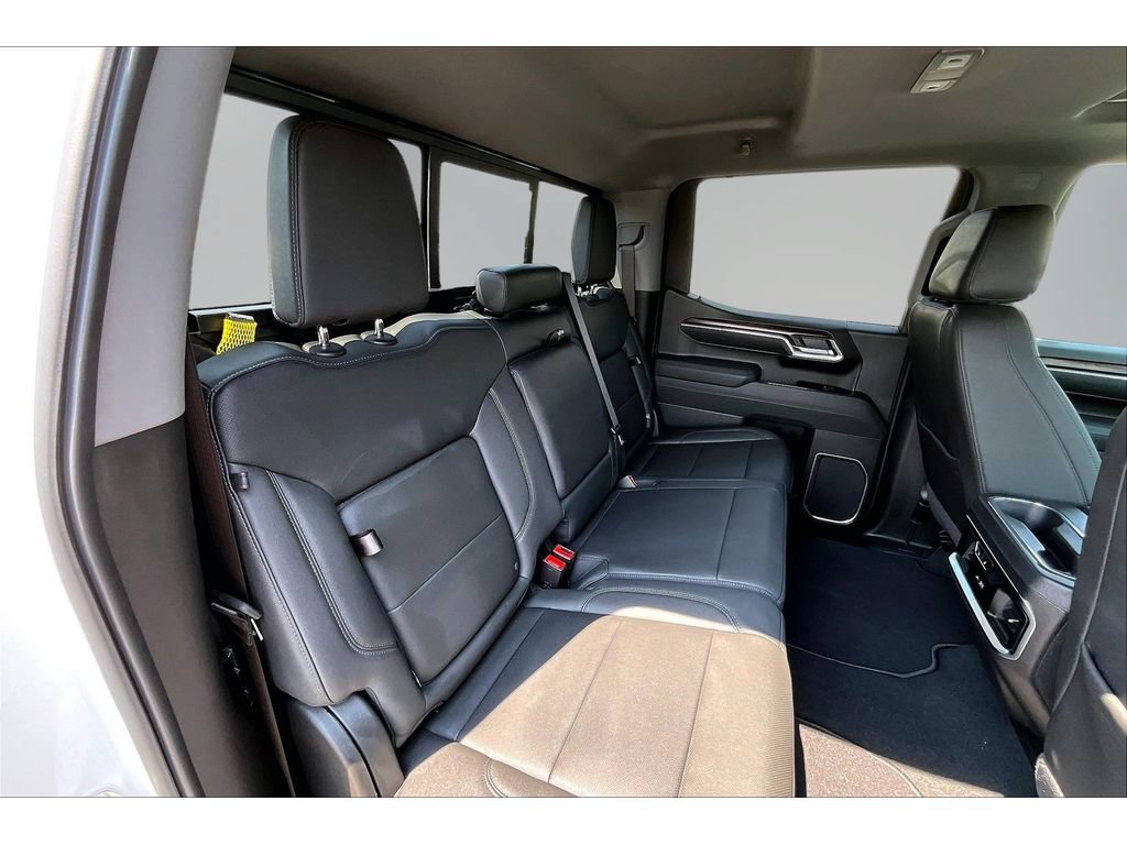 New 2026 GMC Sierra 1500 SLT w/ SLT Premium Package AWD/4WD image 9