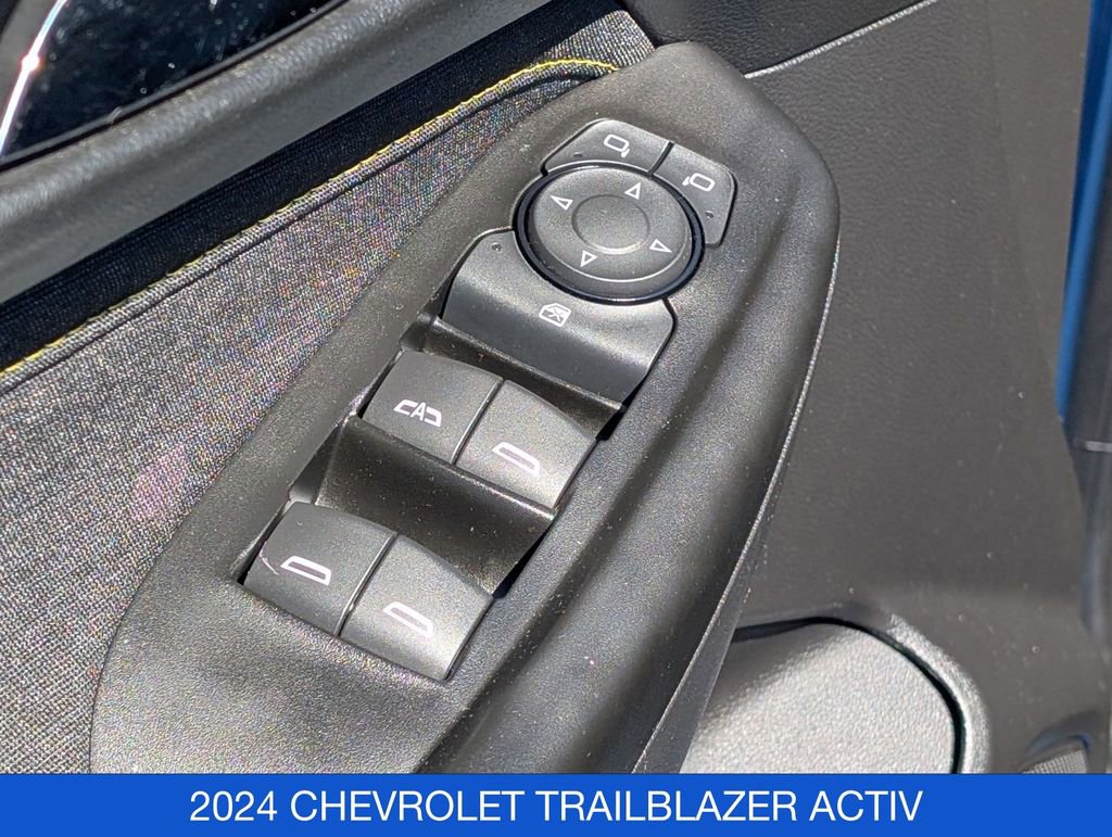 Used 2024 Chevrolet TrailBlazer ACTIV w/ Driver Confidence Package image 12