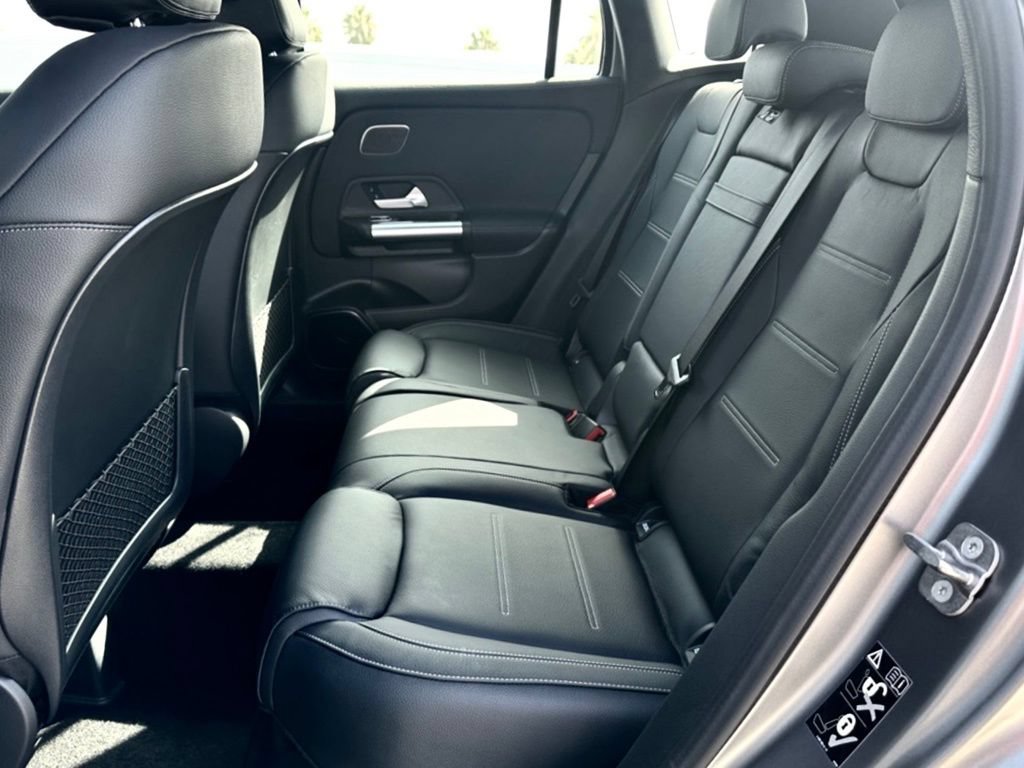 Used 2025 Mercedes-Benz GLA 35 AMG 4MATIC image 25