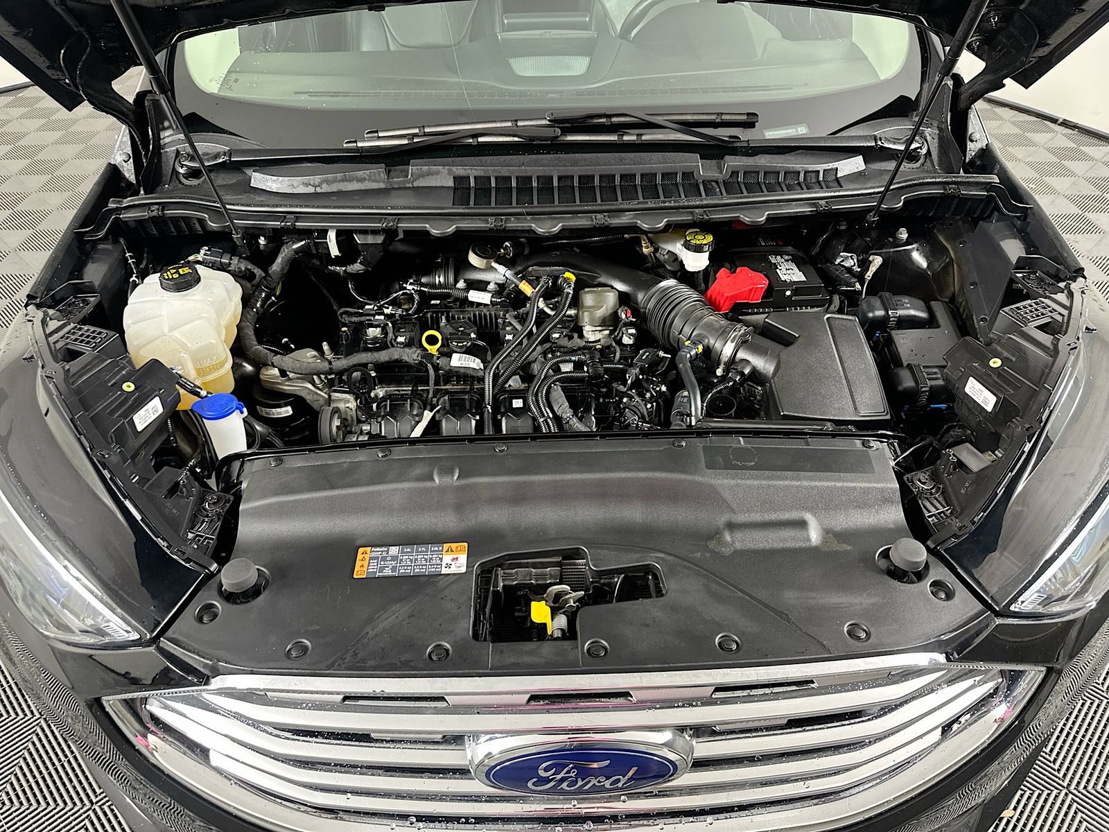 Used 2022 Ford Edge Titanium AWD/4WD image 29