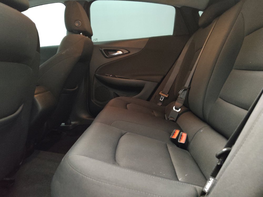 Used 2021 Chevrolet Malibu LS FWD image 18