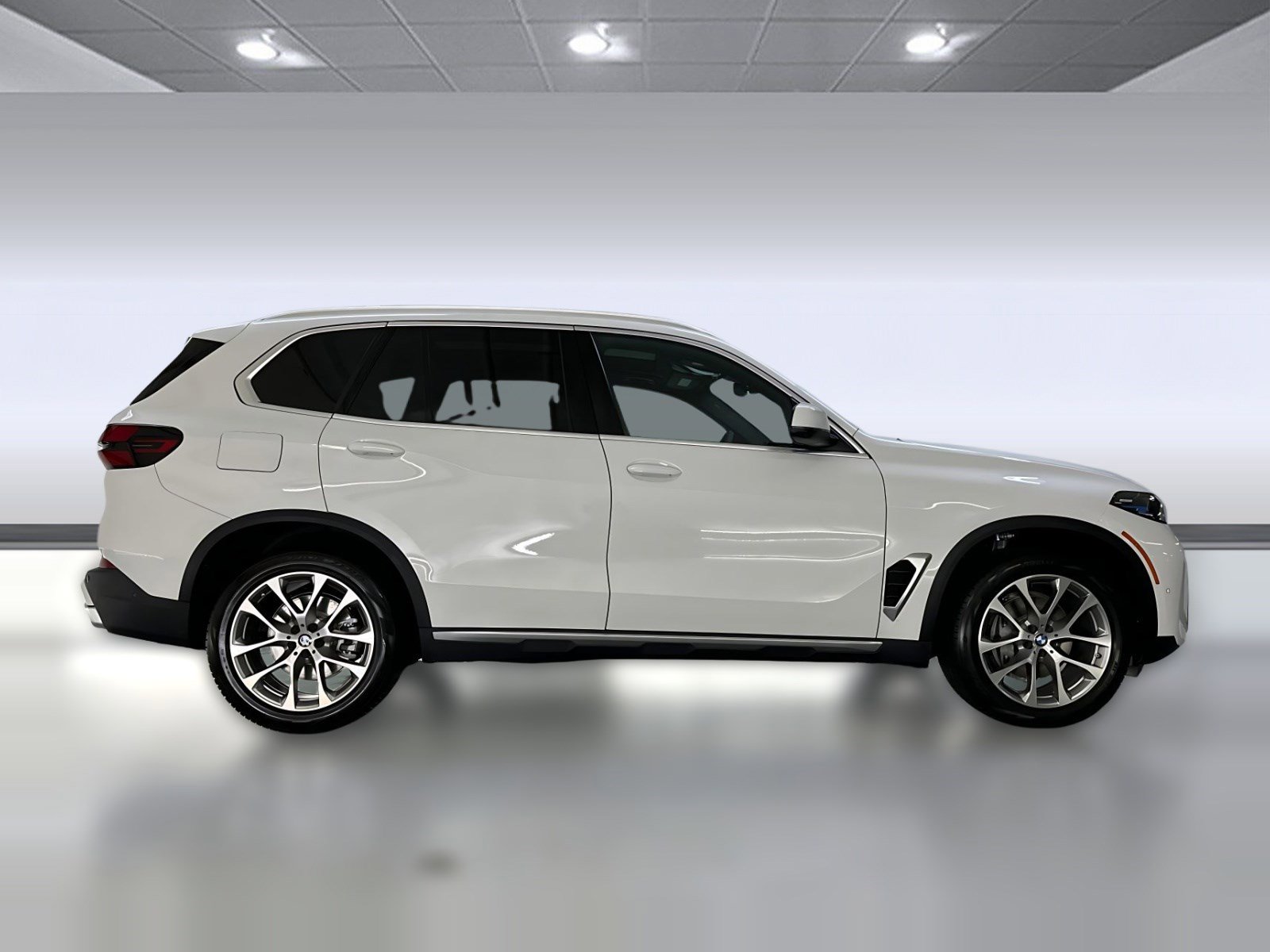 Used 2026 BMW X5 sDrive40i w/ Climate Comfort Package image 7